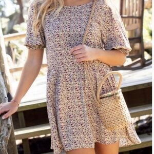 Natural Life Blaire puff sleeve‎ mini dress Cream Ditsy Floral